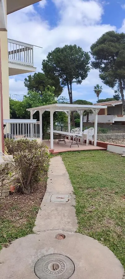 Appartamenti In Villa Polimnia Fontane Bianche