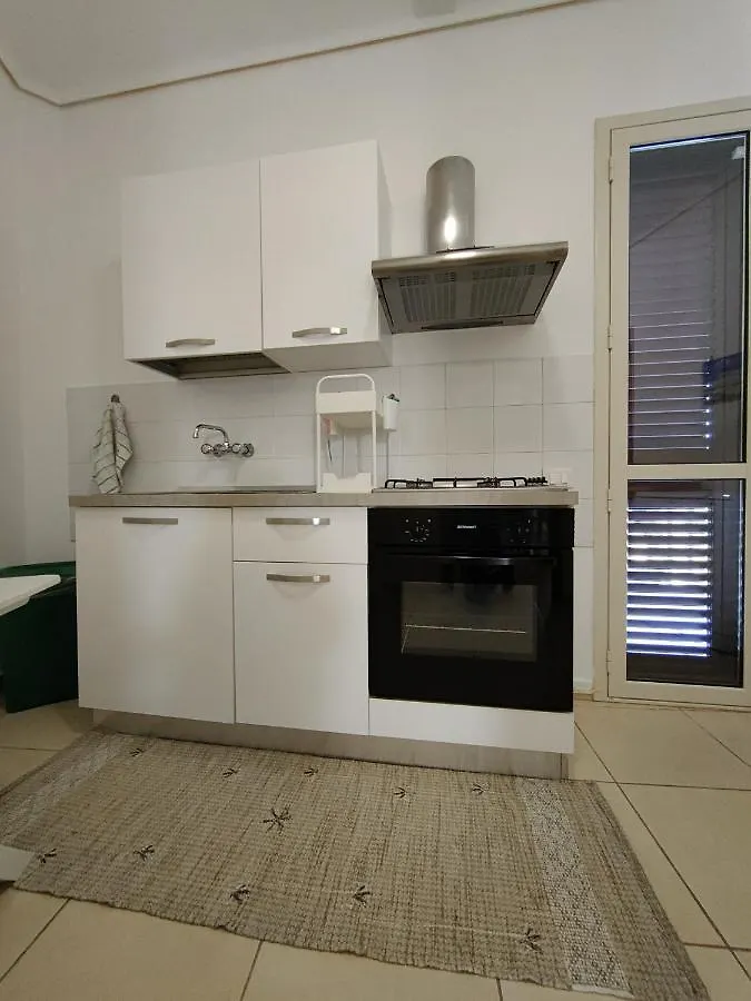 Appartamenti In Villa Polimnia Fontane Bianche Italien