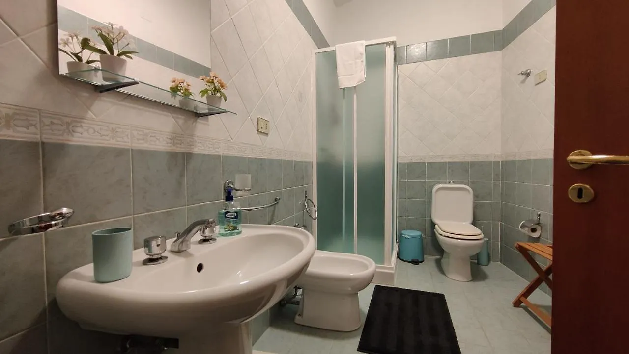 Appartamenti In Villa Polimnia Fontane Bianche