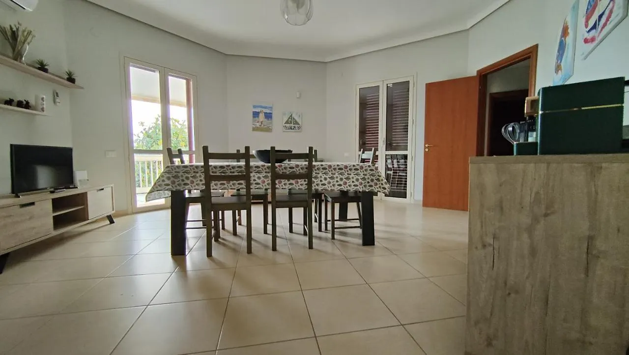 Appartamenti In Villa Polimnia Fontane Bianche 0*,  Italien
