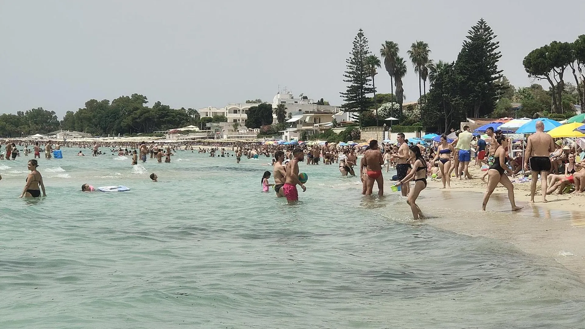 Feriehus Appartamenti In Villa Polimnia Fontane Bianche