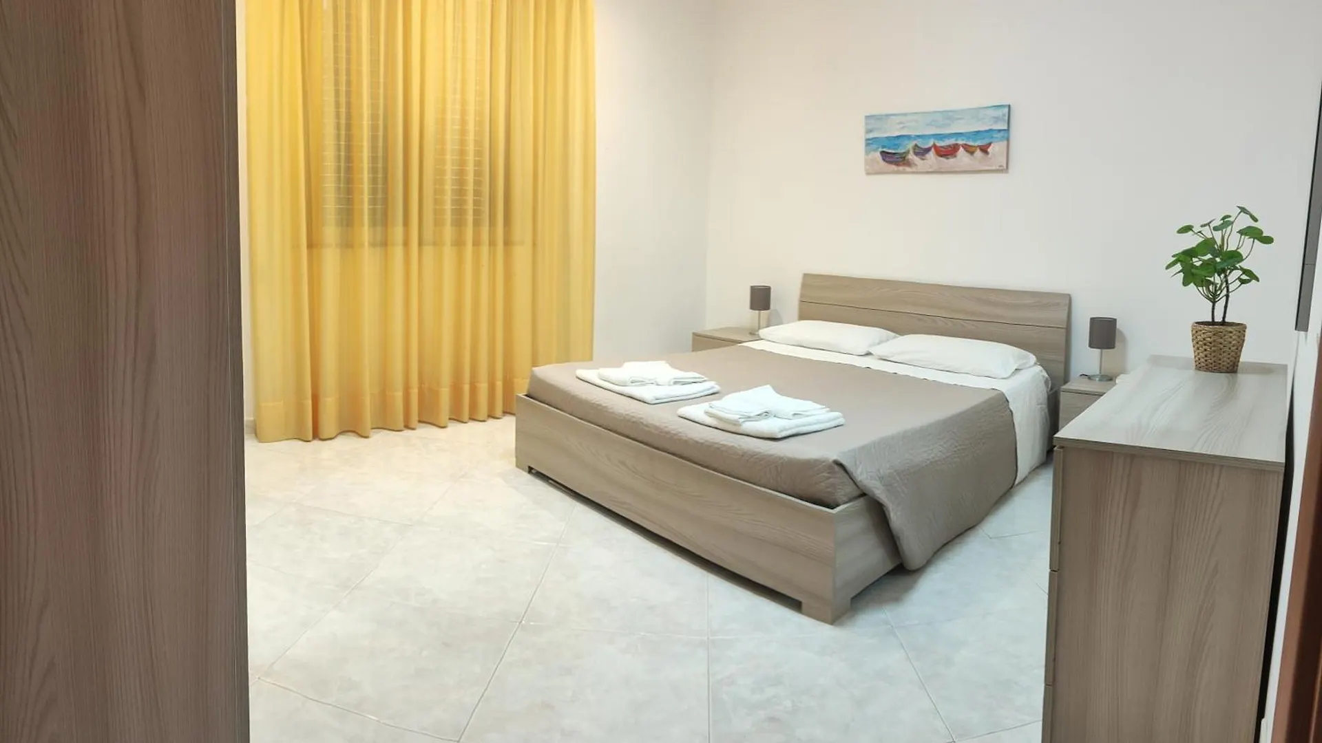 Feriehus Appartamenti In Villa Polimnia Fontane Bianche